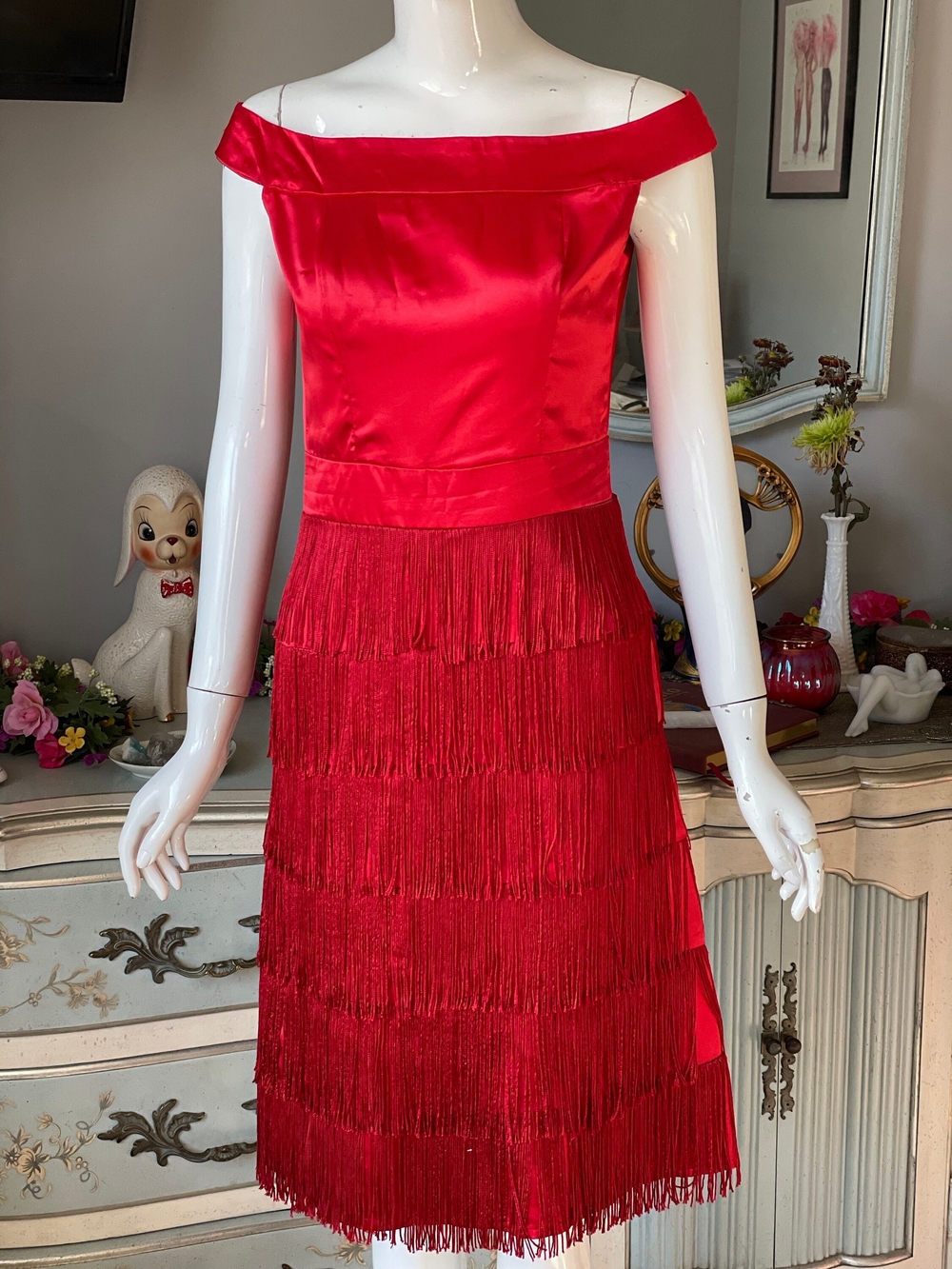 QUEEN OF HEARTZ: Red Off-Shoulder Flirty Festive Fringe Dress